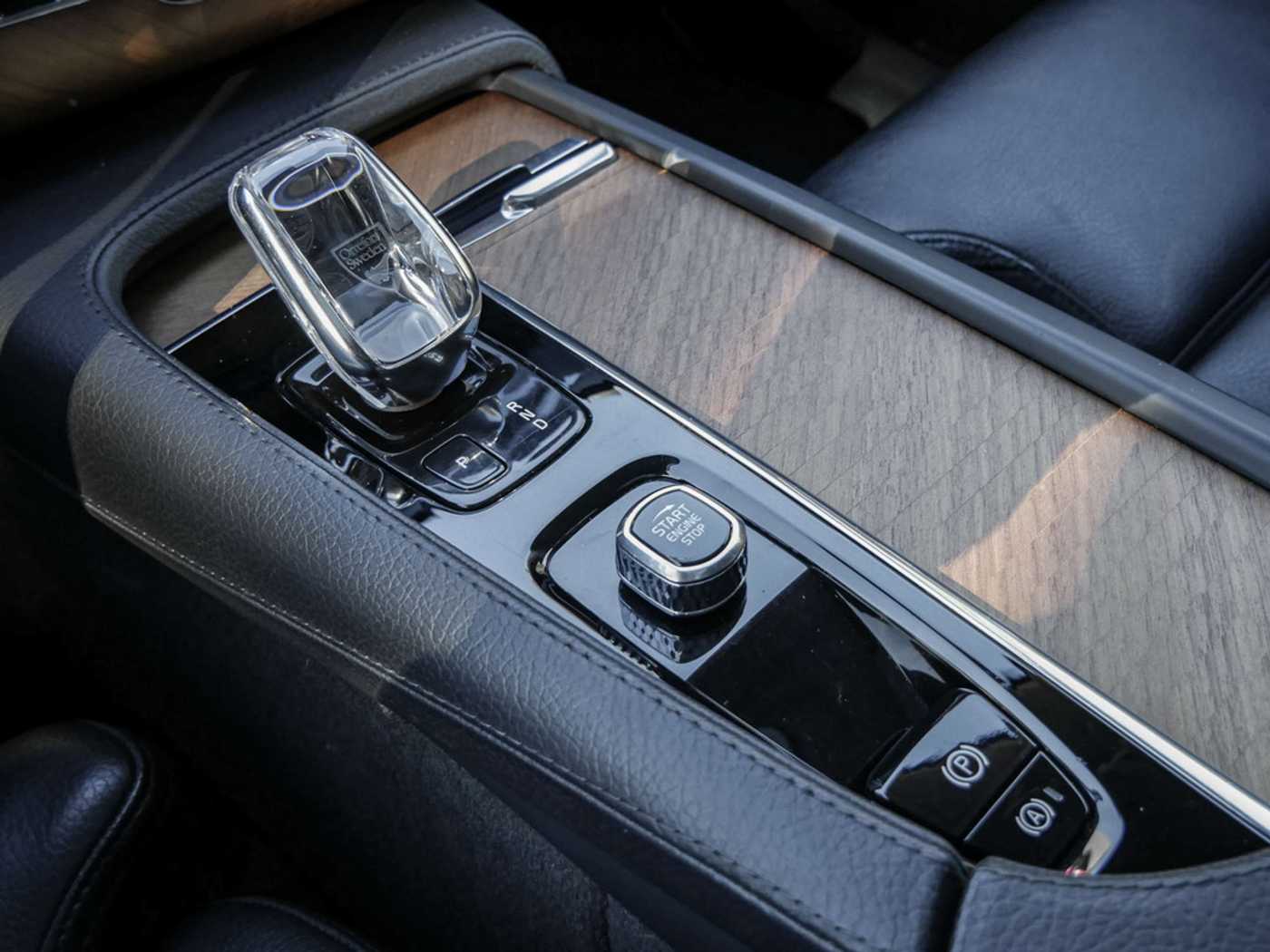 Volvo  T8 Plus Bright Recharge Plug-In Hybrid AWD