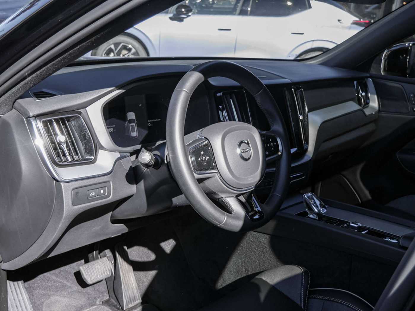 Volvo  T8 AWD Recharge Plus Dark Plug-In Hybrid