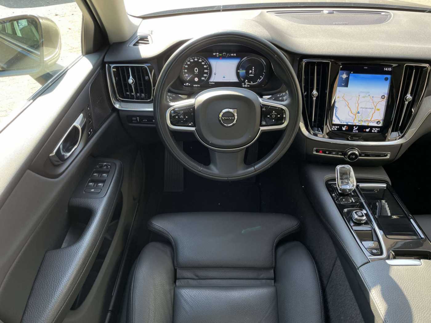 Volvo  T6 Plus Bright Recharge Plug-In Hybrid AWD
