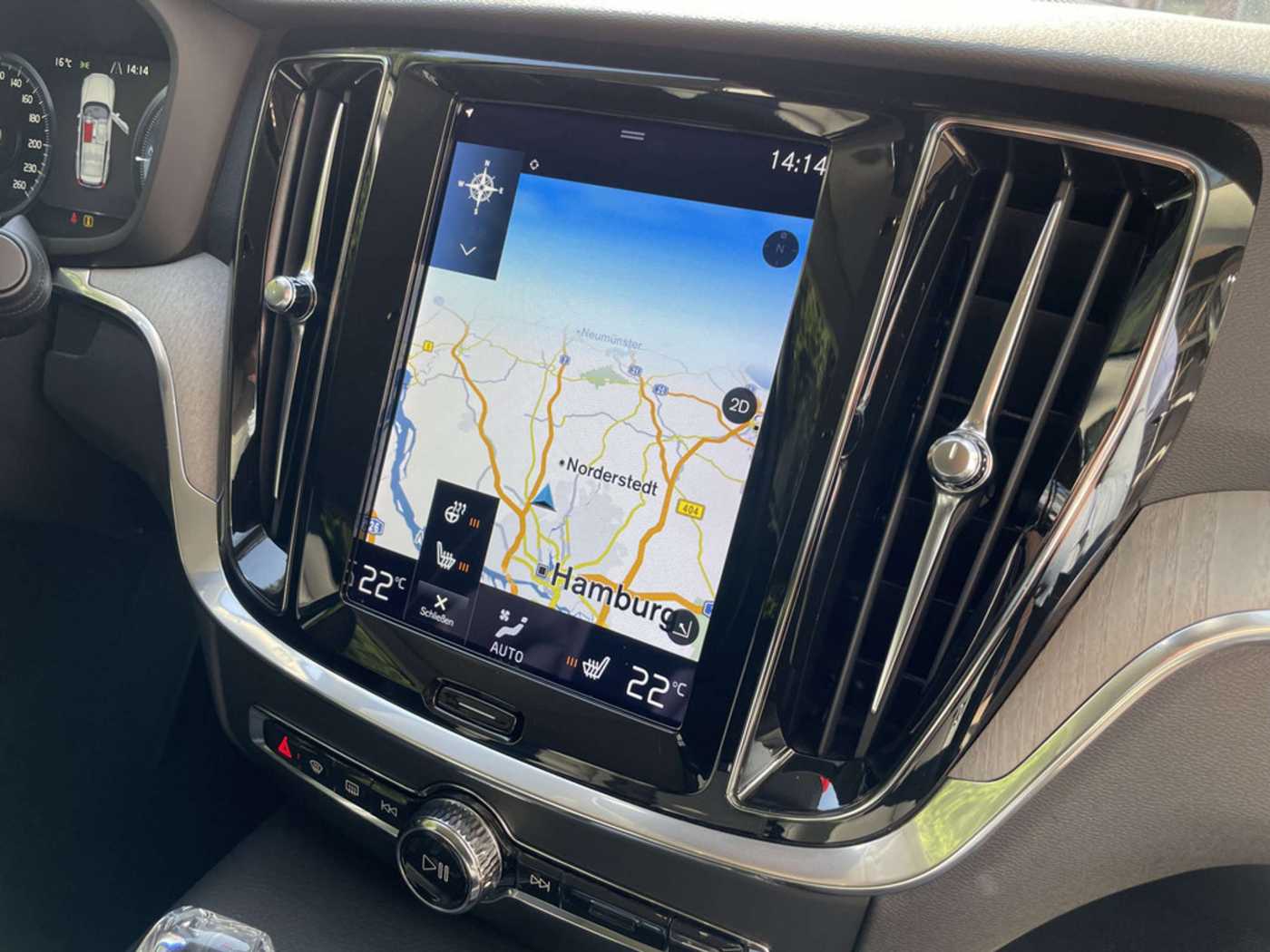 Volvo  T6 Plus Bright Recharge Plug-In Hybrid AWD