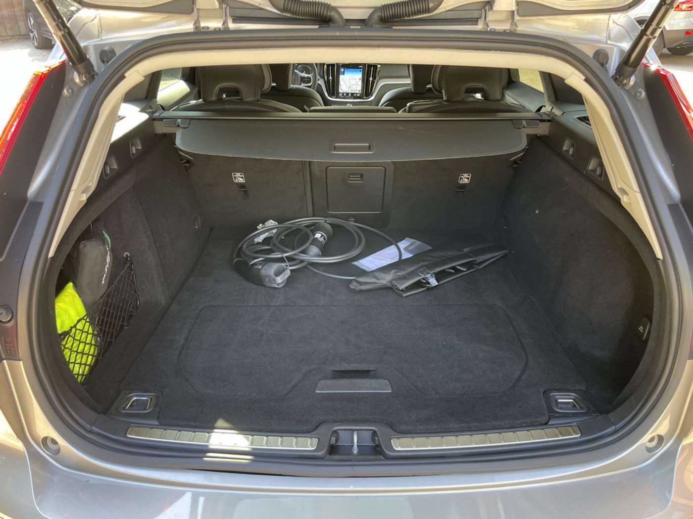 Volvo  T6 Plus Bright Recharge Plug-In Hybrid AWD