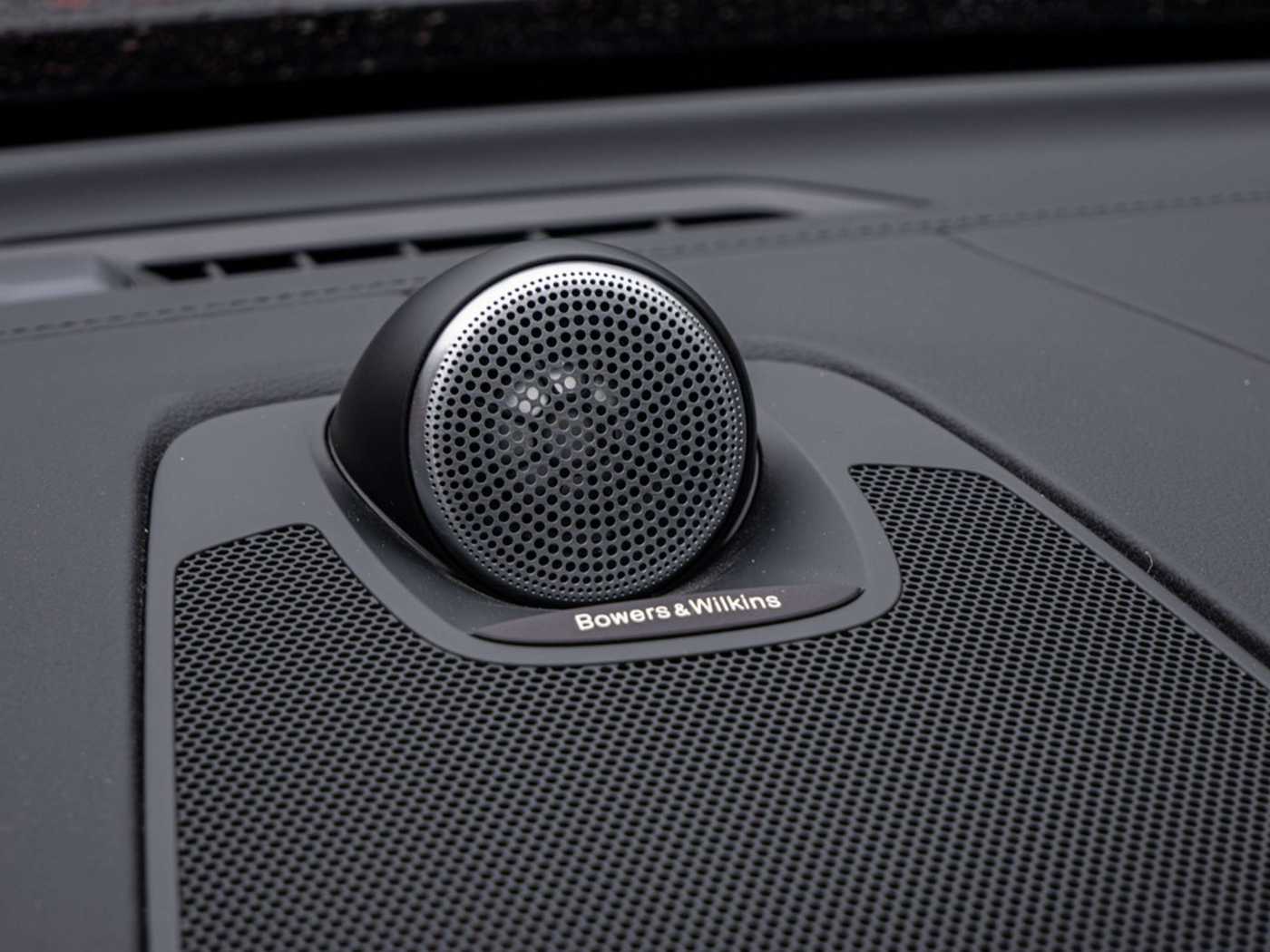 Volvo  T6 AWD R-Design Plug-In Hybrid AHK | B&W | LUFTFAHRWERK | ACC | PANORAMA