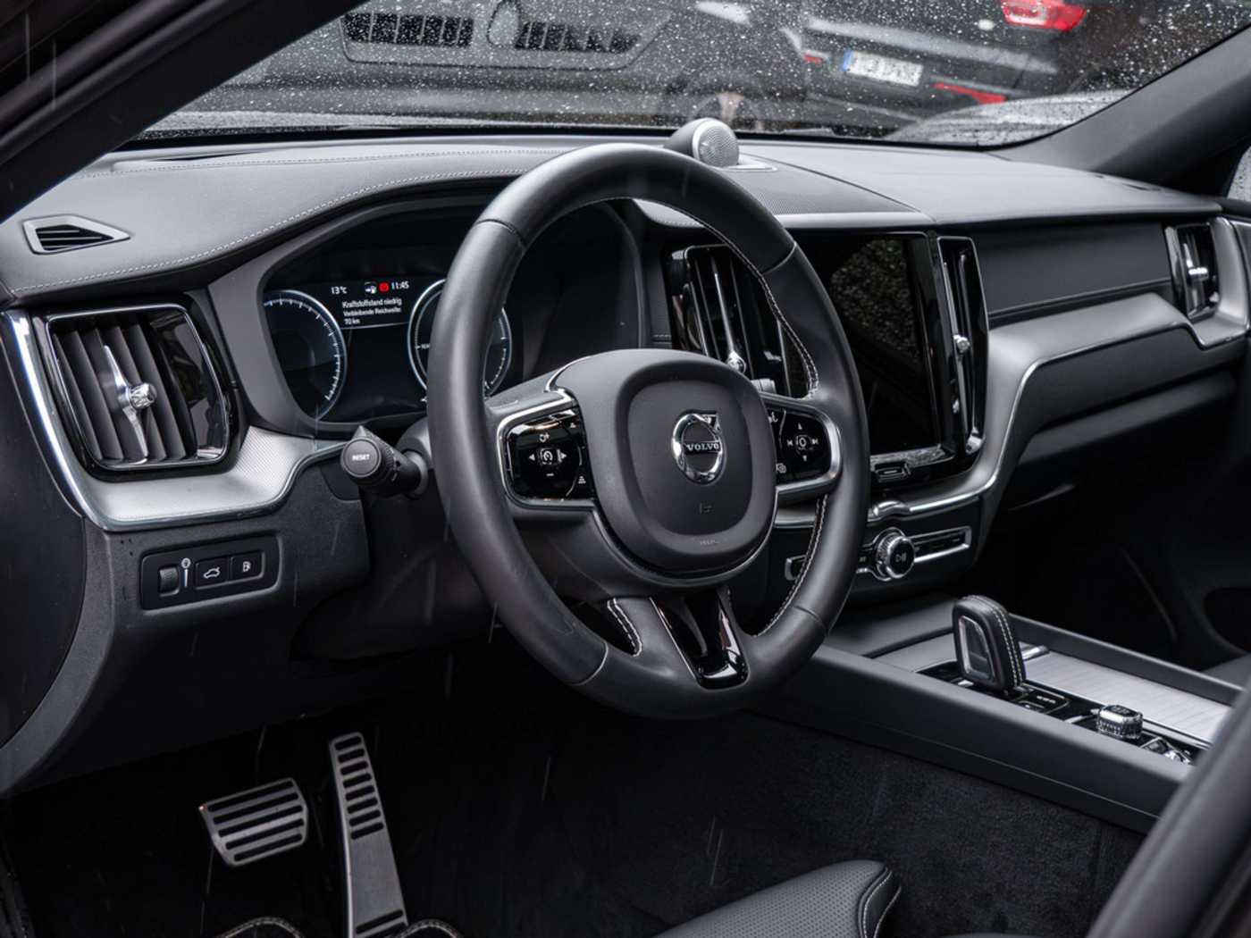 Volvo  T6 AWD R-Design Plug-In Hybrid AHK | B&W | LUFTFAHRWERK | ACC | PANORAMA