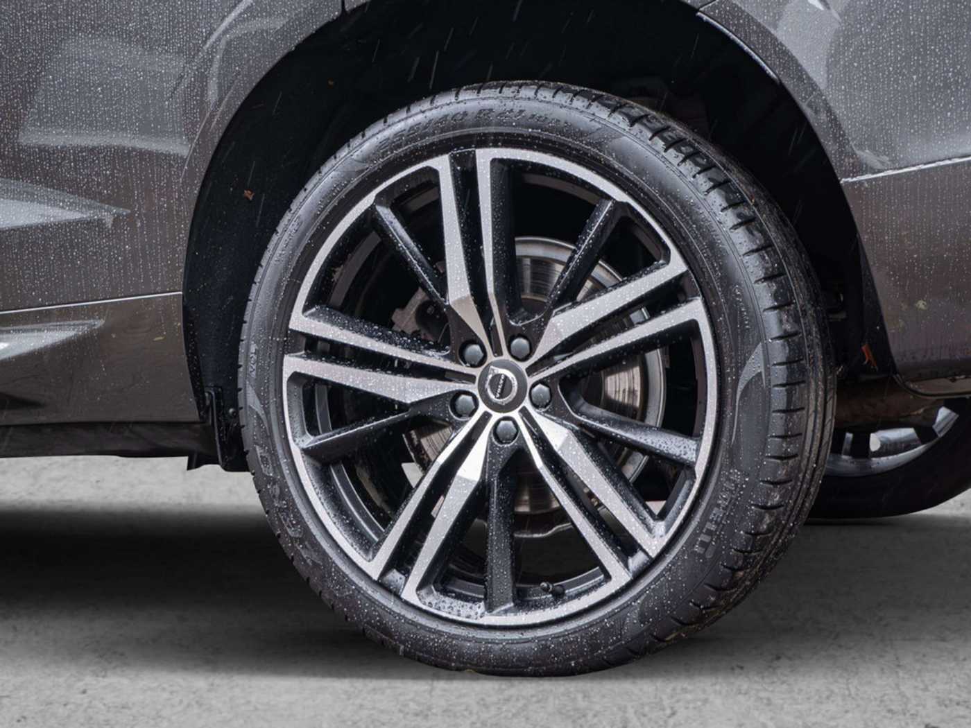 Volvo  T6 AWD R-Design Plug-In Hybrid AHK | B&W | LUFTFAHRWERK | ACC | PANORAMA