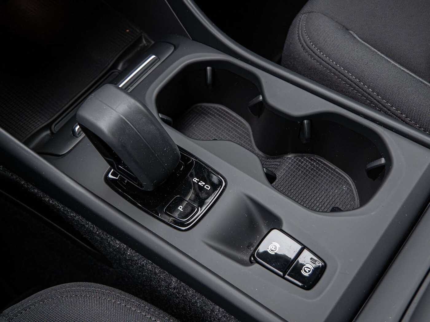 Volvo  T3 Geartronic Momentum Pro LICHT- & WINTER-PAKET | 20 ZOLL