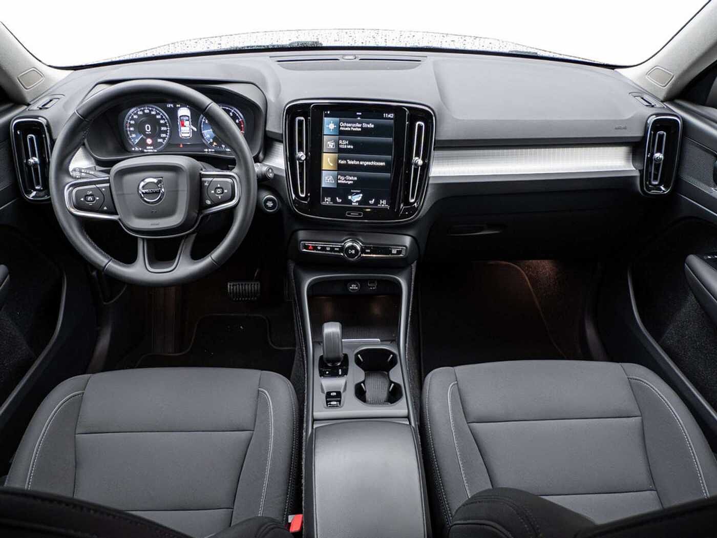 Volvo  T3 Geartronic Momentum Pro LICHT- & WINTER-PAKET | 20 ZOLL