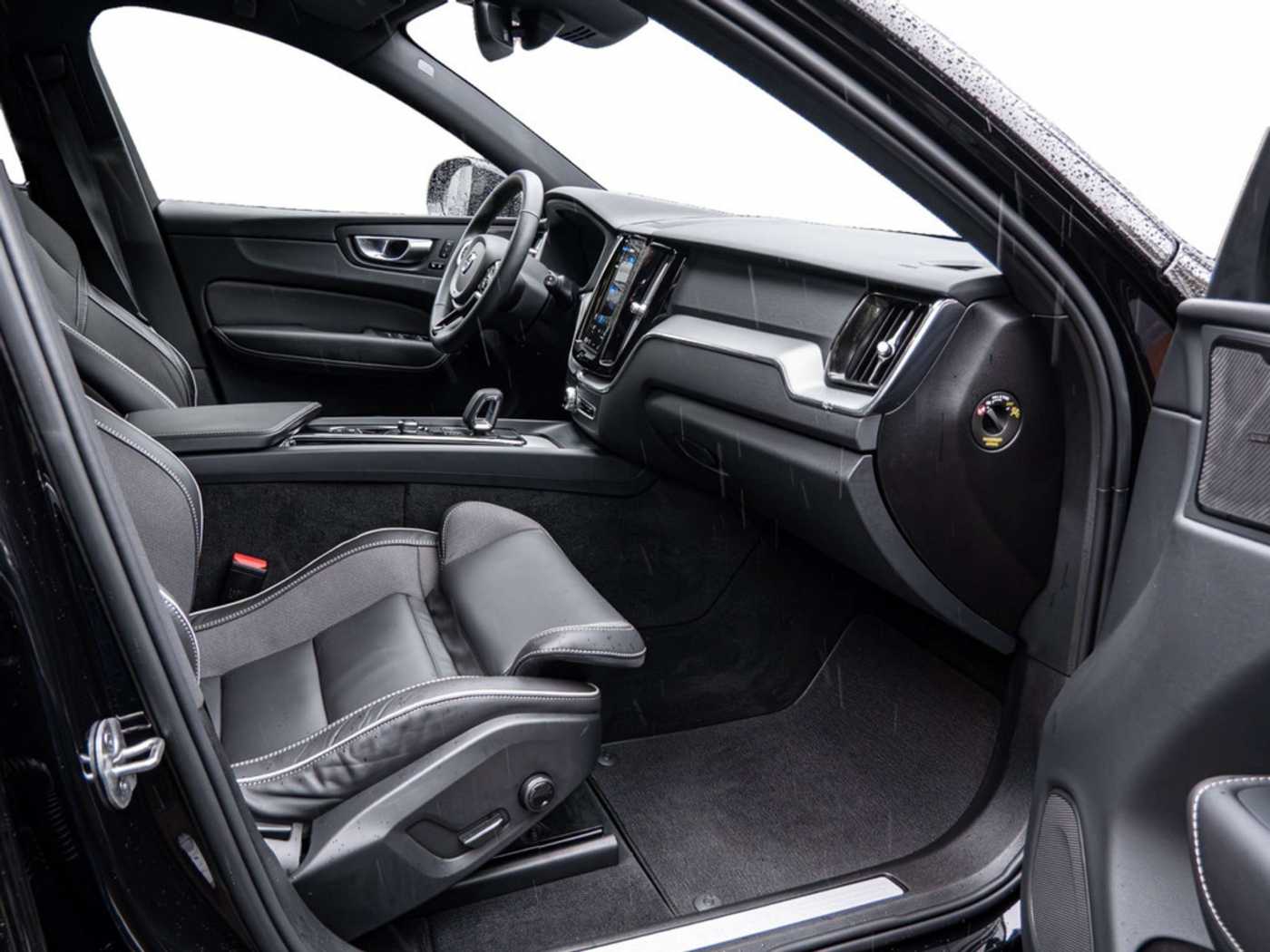 Volvo  B4 R-Design ACC | HARMAN/KARDON | 360° KAMERA | VOLL-LED