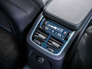 Volvo  T8 AWD Recharge Plug-In Hybrid Ultimate Bright