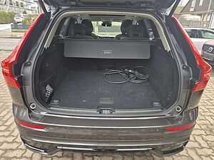 Volvo  T8 AWD Recharge Plug-In Hybrid Ultra Dark