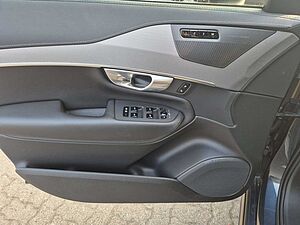 Volvo  T8 Recharge Ultimate Bright Plug-In Hybrid
