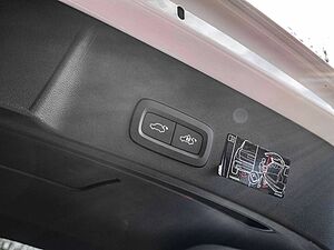 Volvo  T4 Inscription Expression Recharge Plug-In Hybrid