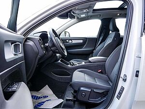 Volvo  T4 Inscription Expression Recharge Plug-In Hybrid