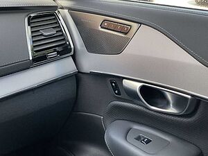 Volvo  T8 Plus Bright Recharge Plug-In Hybrid AWD