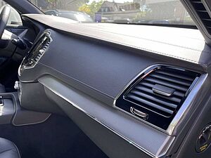 Volvo  T8 Plus Bright Recharge Plug-In Hybrid AWD