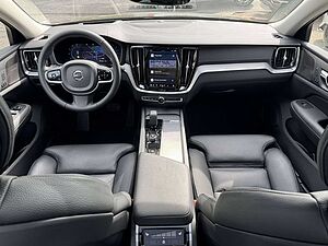 Volvo  B5 Ultimate Dark AWD