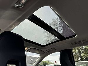 Volvo  B5 Ultimate Dark AWD