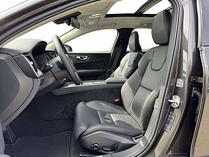 Volvo  B5 Ultimate Dark AWD