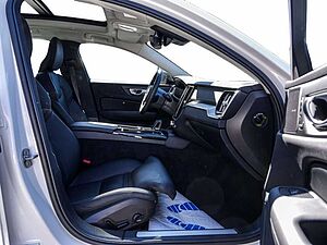 Volvo  T8 Ultimate Dark Recharge Plug-In Hybrid AWD