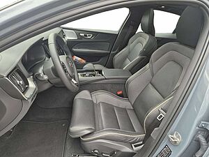 Volvo  T8 Ultimate Dark Recharge Plug-In Hybrid AWD