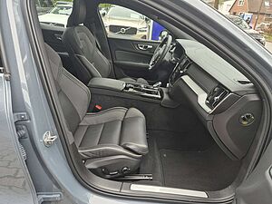 Volvo  T8 Ultimate Dark Recharge Plug-In Hybrid AWD