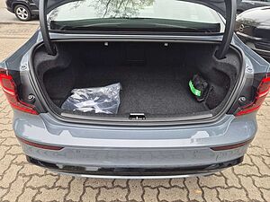 Volvo  T8 Ultimate Dark Recharge Plug-In Hybrid AWD