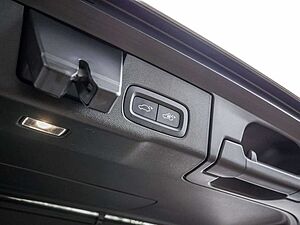 Volvo  T8 AWD Inscription Recharge Plug-In Hybrid