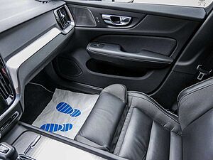 Volvo  D3 R-Design Geartronic *BLIS*NAVI*PDC*DAB*ACC*