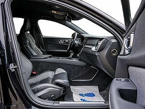 Volvo  D3 R-Design Geartronic *BLIS*NAVI*PDC*DAB*ACC*