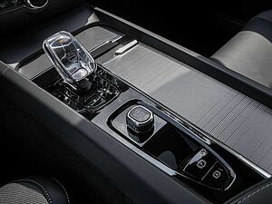 Volvo  B5 Ultimate Dark AWD B&W HUD STANDHZ LED