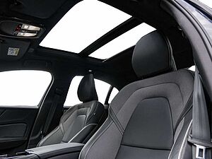 Volvo  T8 Ultimate Dark Recharge Plug-In Hybrid AWD