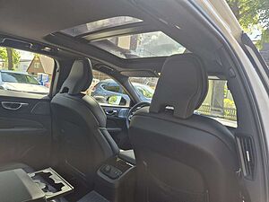 Volvo  T8 Ultimate Dark Recharge Plug-In Hybrid AWD