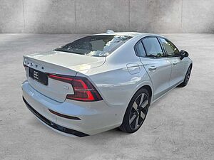 Volvo  T8 Ultimate Dark Recharge Plug-In Hybrid AWD