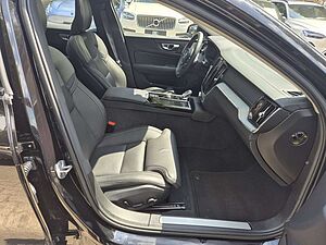 Volvo  T8 Ultimate Dark Recharge Plug-In Hybrid AWD
