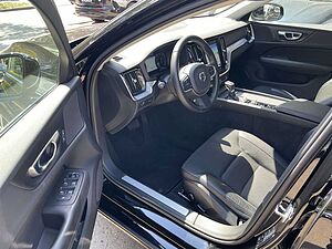 Volvo  T4 Geartronic Momentum Pro SHZ NAVI LED
