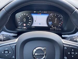 Volvo  T4 Geartronic Momentum Pro SHZ NAVI LED