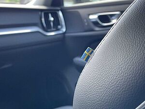 Volvo  T4 Geartronic Momentum Pro SHZ NAVI LED