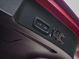 Volvo  T4 Geartronic Momentum Pro W-LAN AHK LED