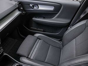 Volvo  T4 Geartronic Momentum Pro W-LAN AHK LED