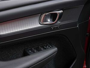 Volvo  T4 Geartronic Momentum Pro W-LAN AHK LED