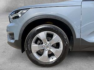 Volvo  T3 Momentum Pro KAMERA | HARMAN/KARDON | WINTER-PA