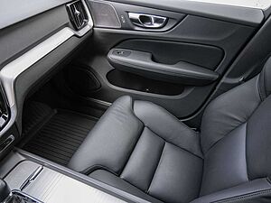 Volvo  T4 Geartronic Inscription W-LAN AHK LED