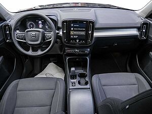 Volvo  T3 Momentum Pro Automatik *Kamera*PDC*Pilot-Assist
