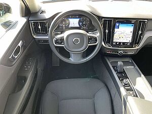 Volvo  B4 Geartronic Momentum Pro SHZ NAVI LED