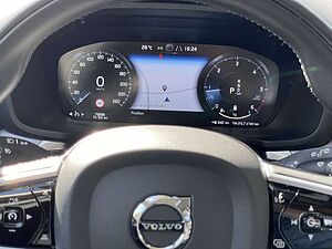Volvo  B4 Geartronic Momentum Pro SHZ NAVI LED