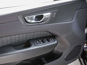 Volvo  B4 Geartronic Core SHZ KAMERA FACEL. LED