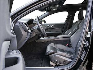 Volvo  T6 R-Design Recharge Plug-In Hybrid AWD