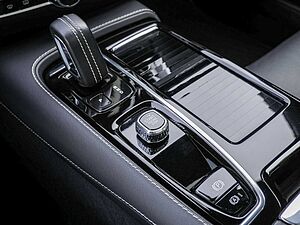 Volvo  T6 R-Design Recharge Plug-In Hybrid AWD