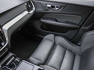 Volvo  T6 R-Design Recharge Plug-In Hybrid AWD