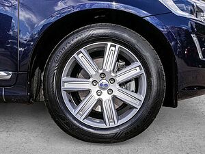 Volvo  D5 AWD Geartronic Summum SHZ FACEL. PANO
