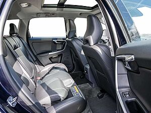 Volvo  D5 AWD Geartronic Summum SHZ FACEL. PANO